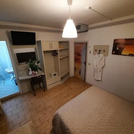 Hotel Losanna 3*