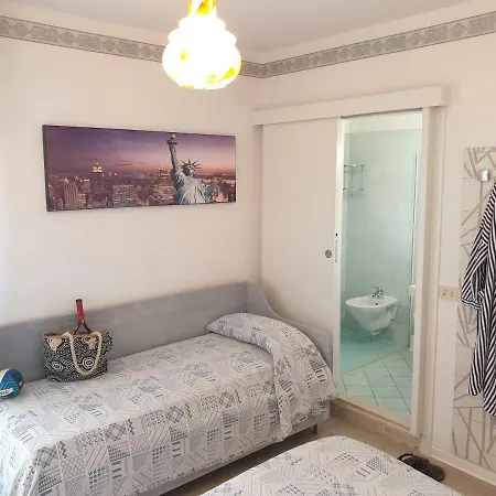 ホテル Losanna 3*